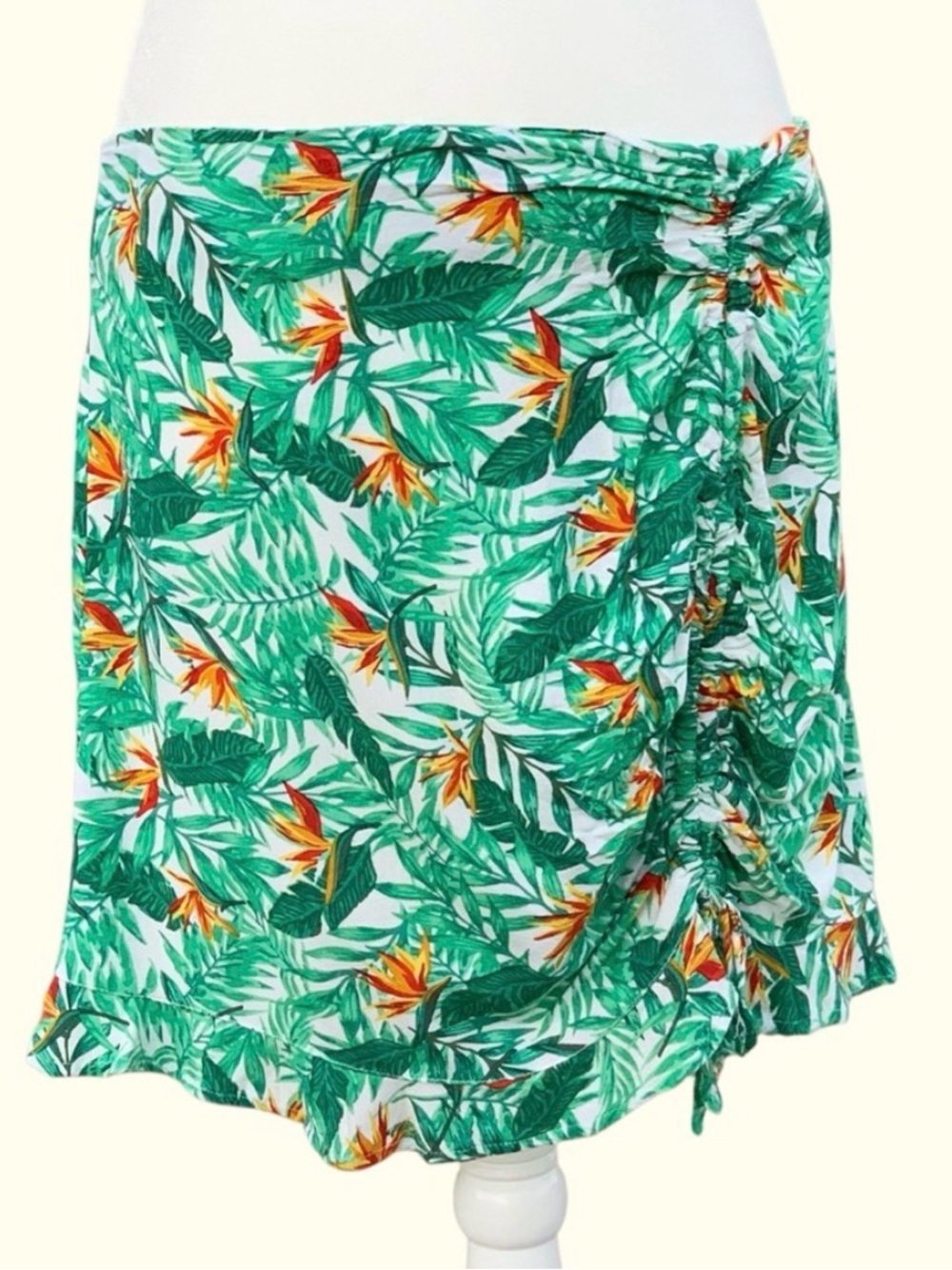 Dizzy Gal Birds of Paradise Tropical Green Ruffle Hem Cinched Mini Skirt, Large